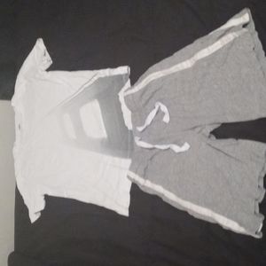 Boys Old Navy short set size 8(m) top s 5/6 shorts